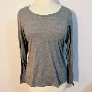 32 Degrees Heat Gray Long Sleeve Base Layer Soft and Stretchy Fitted T Shirt